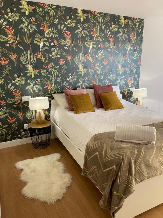 Duplex Con Encanto En Paseo Maritimo De * Marbella